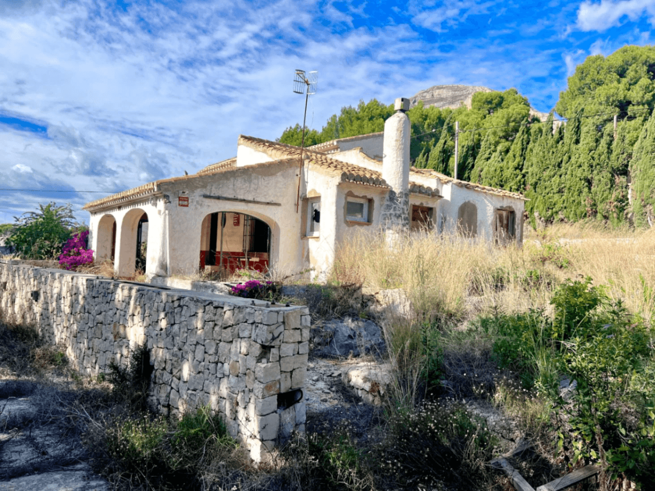 Villa à rénover entièrement à Montgo-Carrasquetes Jávea