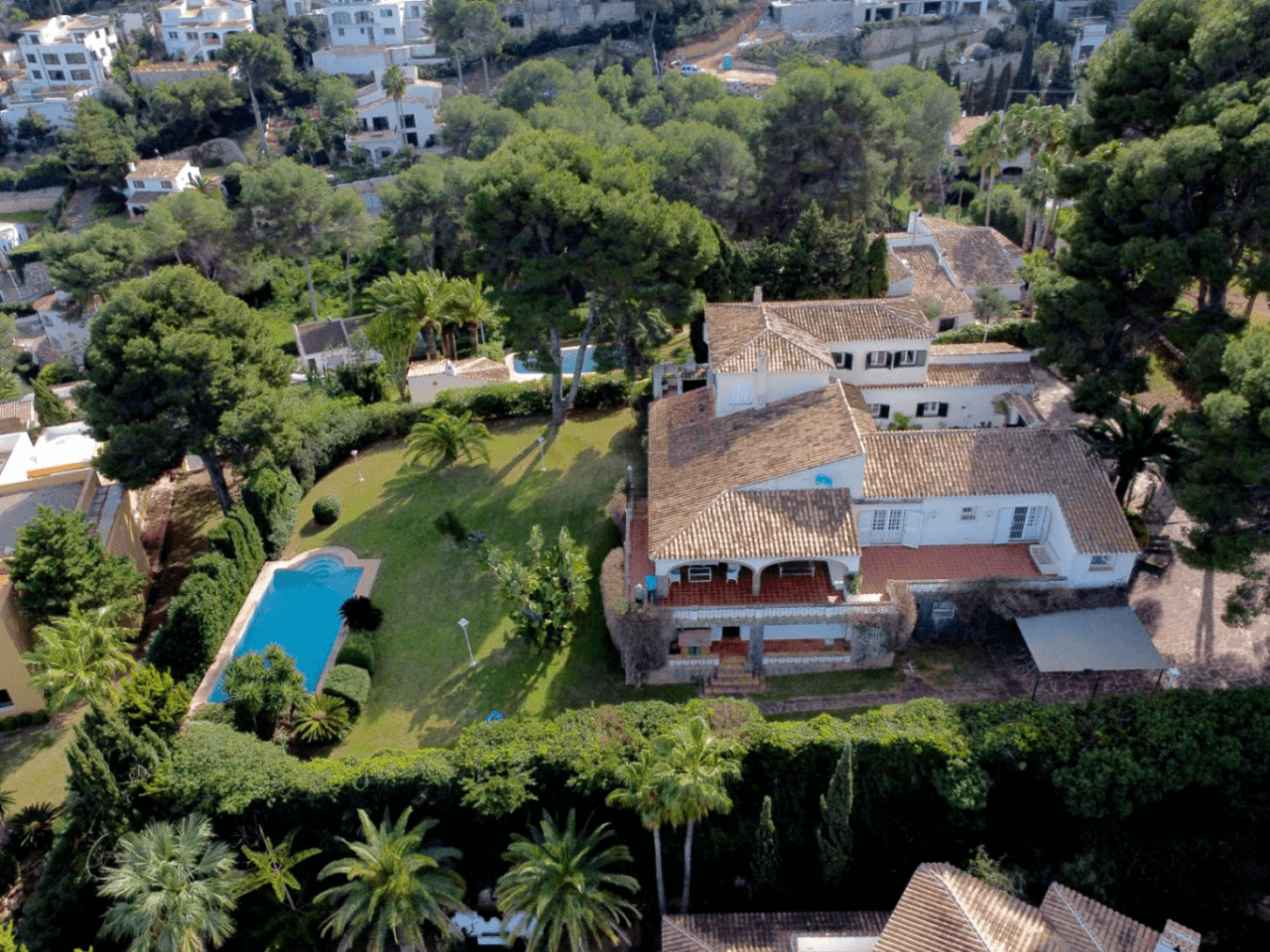 Villa impressionnante avec des vues incroyables sur la mer dans la urbanisation El Tosalet.