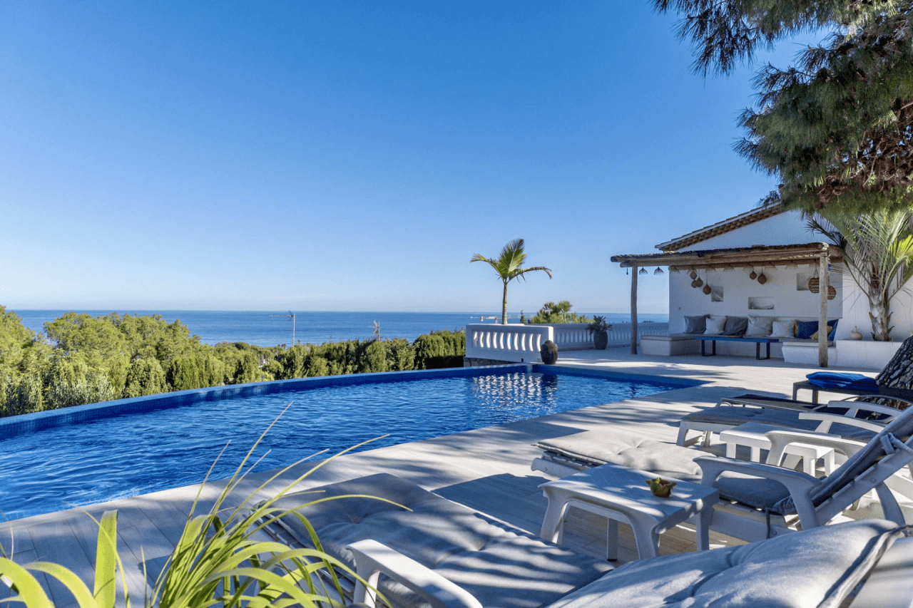 Villa for sale in Denia