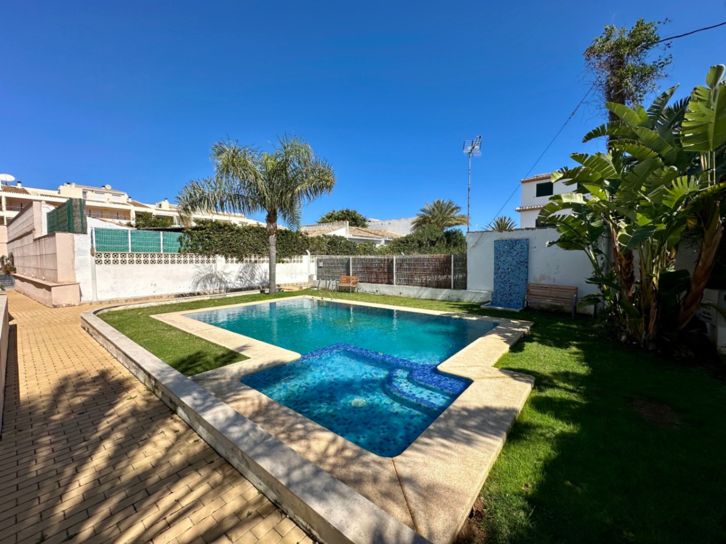2-4YP9ON - Apartamento en Primera Línea de Playa en Montañar I, Jávea