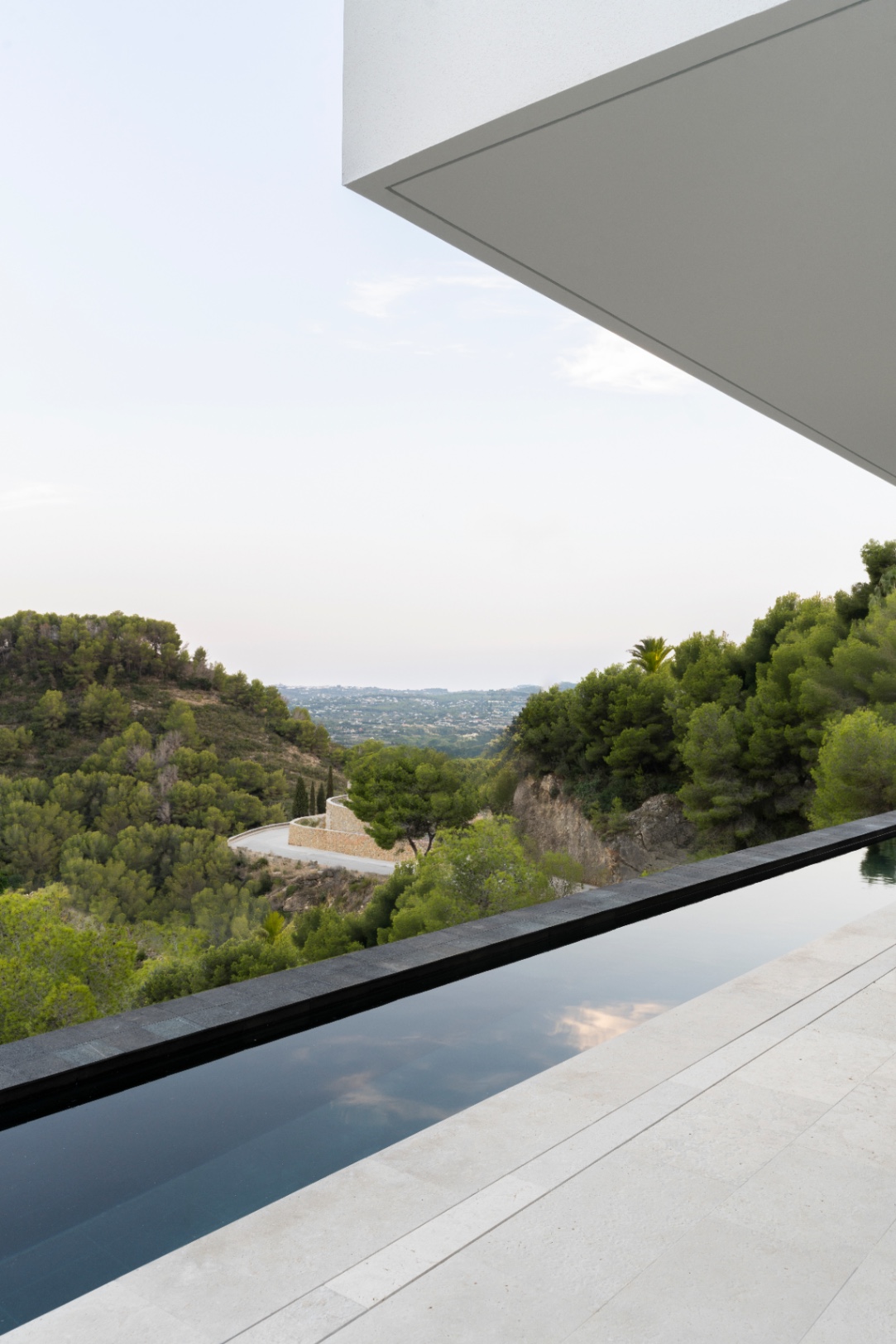 Ca Malva, een luxe villa in Jávea waar de architectuur samensmelt met de Middellandse Zee