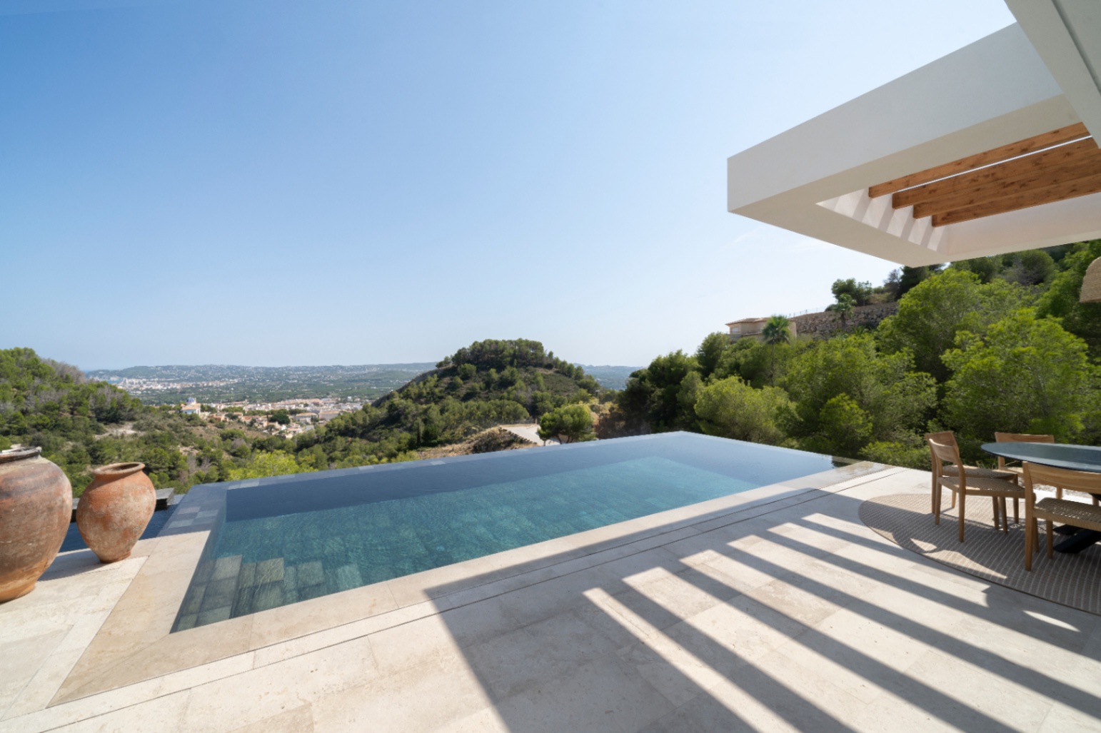 Ca Malva, een luxe villa in Jávea waar de architectuur samensmelt met de Middellandse Zee
